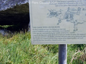 Garn Wen Cromlechs burial chamber and sign